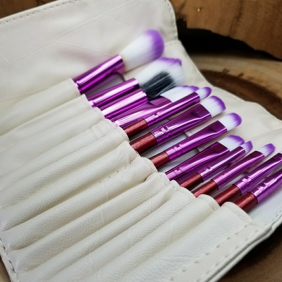 12 piece brush set and case - Picture 6 of 8